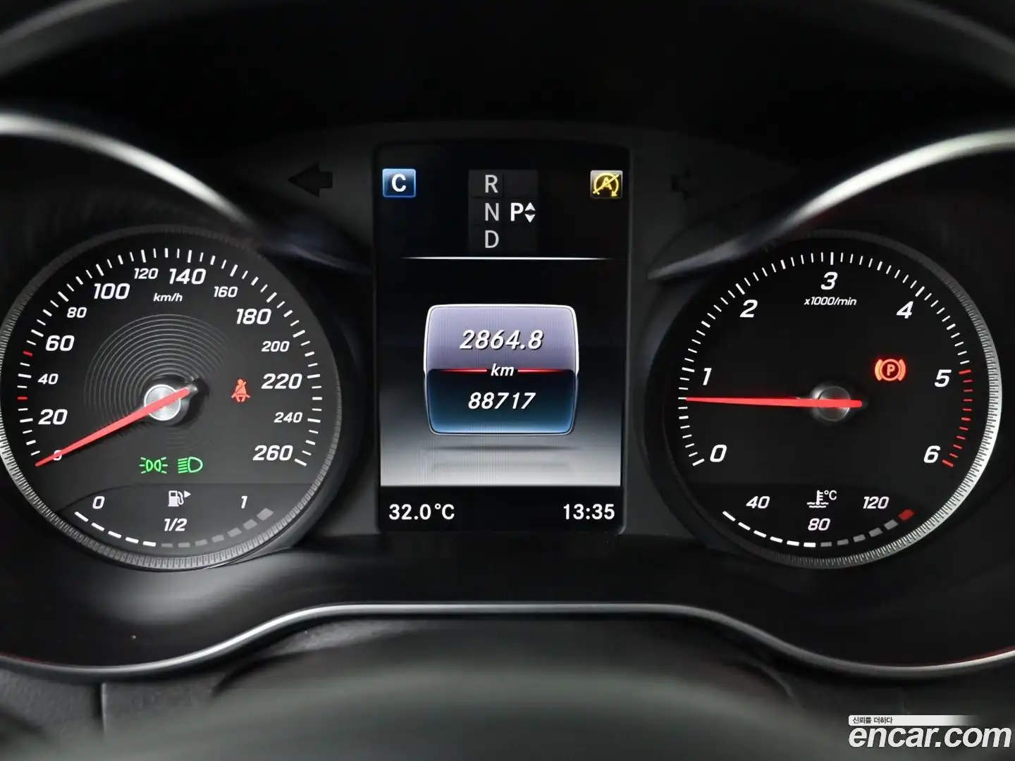 C-Class Mercedes-Benz 2016.11-INNER-008