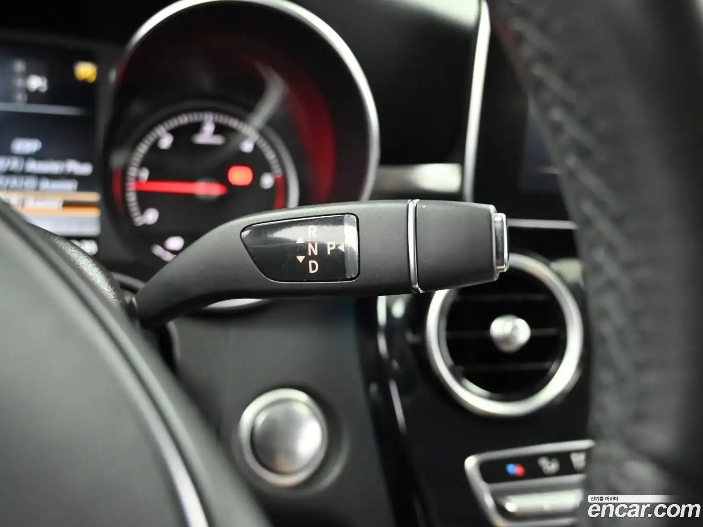 C-Class Mercedes-Benz 2016.11-INNER-009