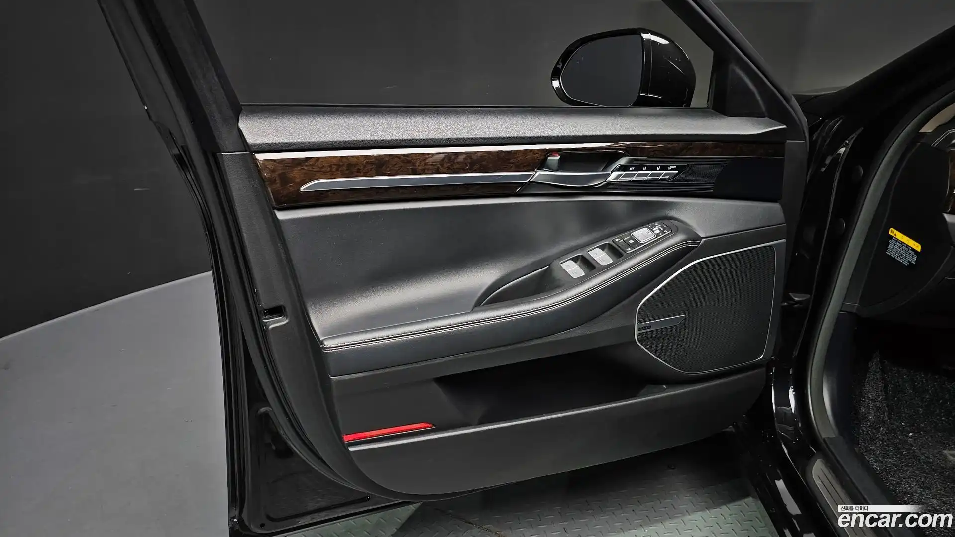 G90 Genesis 2019.11-INNER-034