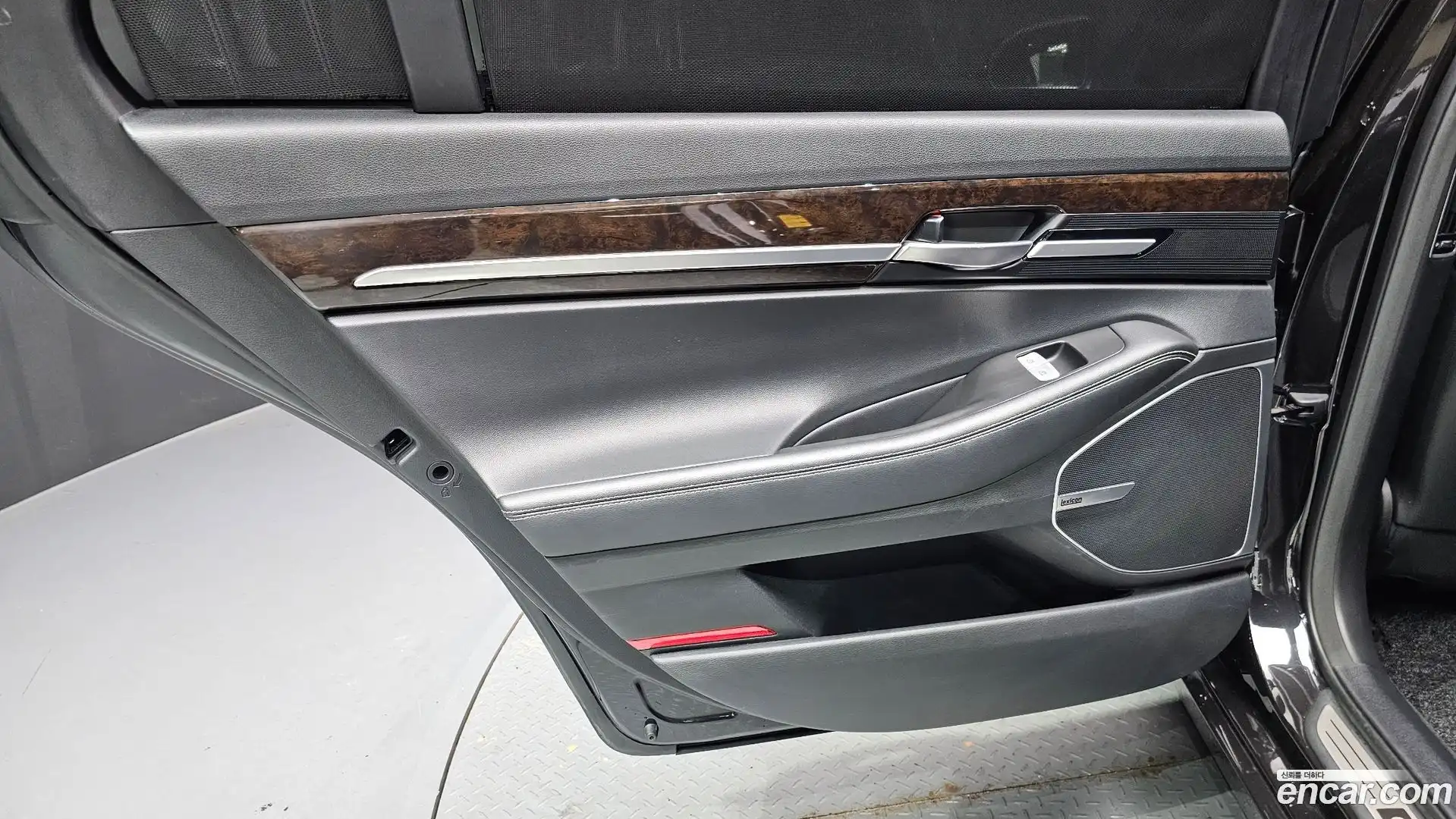 G90 Genesis 2019.11-INNER-035