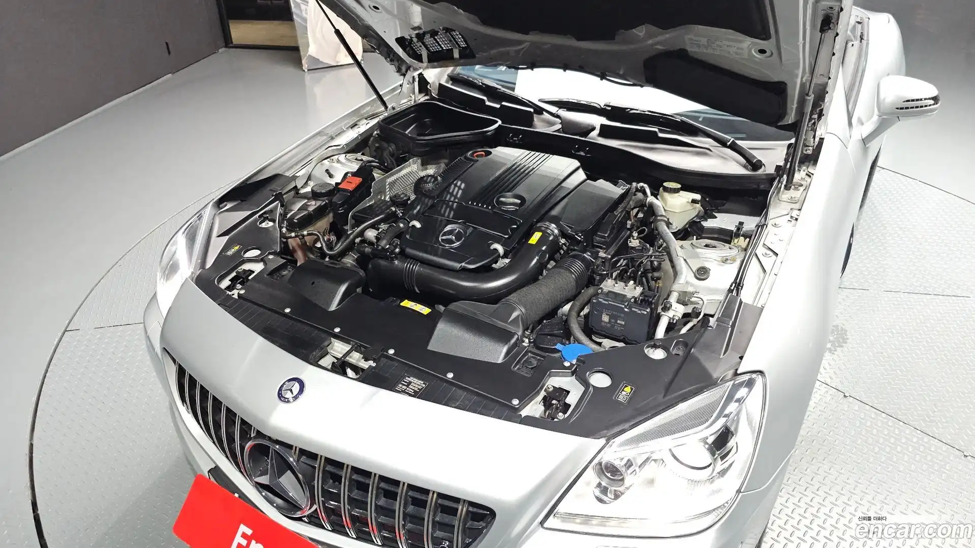 SLK-Class Mercedes-Benz 2015.3-OUTER-006