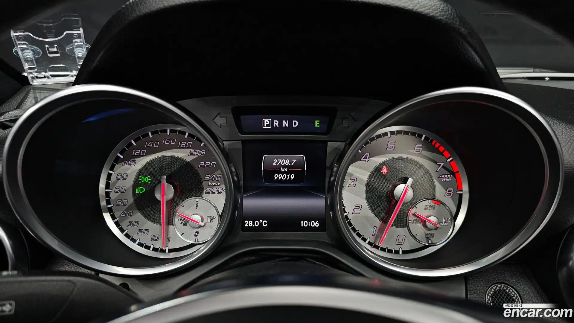 SLK-Class Mercedes-Benz 2015.3-INNER-008
