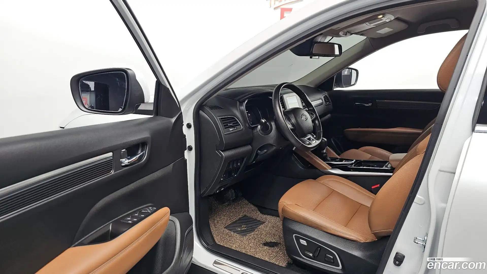 QM6 Renault Korea 2023.0-INNER-010