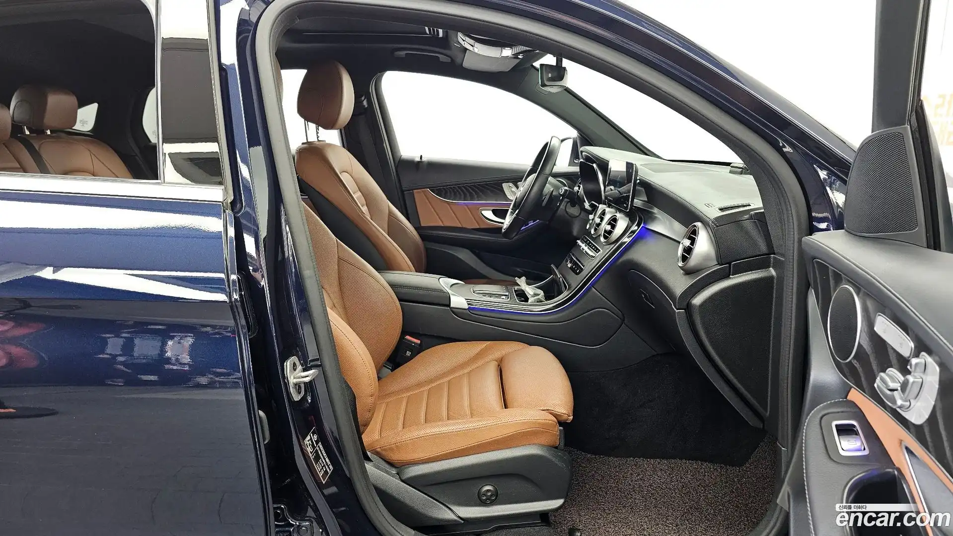 GLC-Class Mercedes-Benz 2023.4-OPTION-015