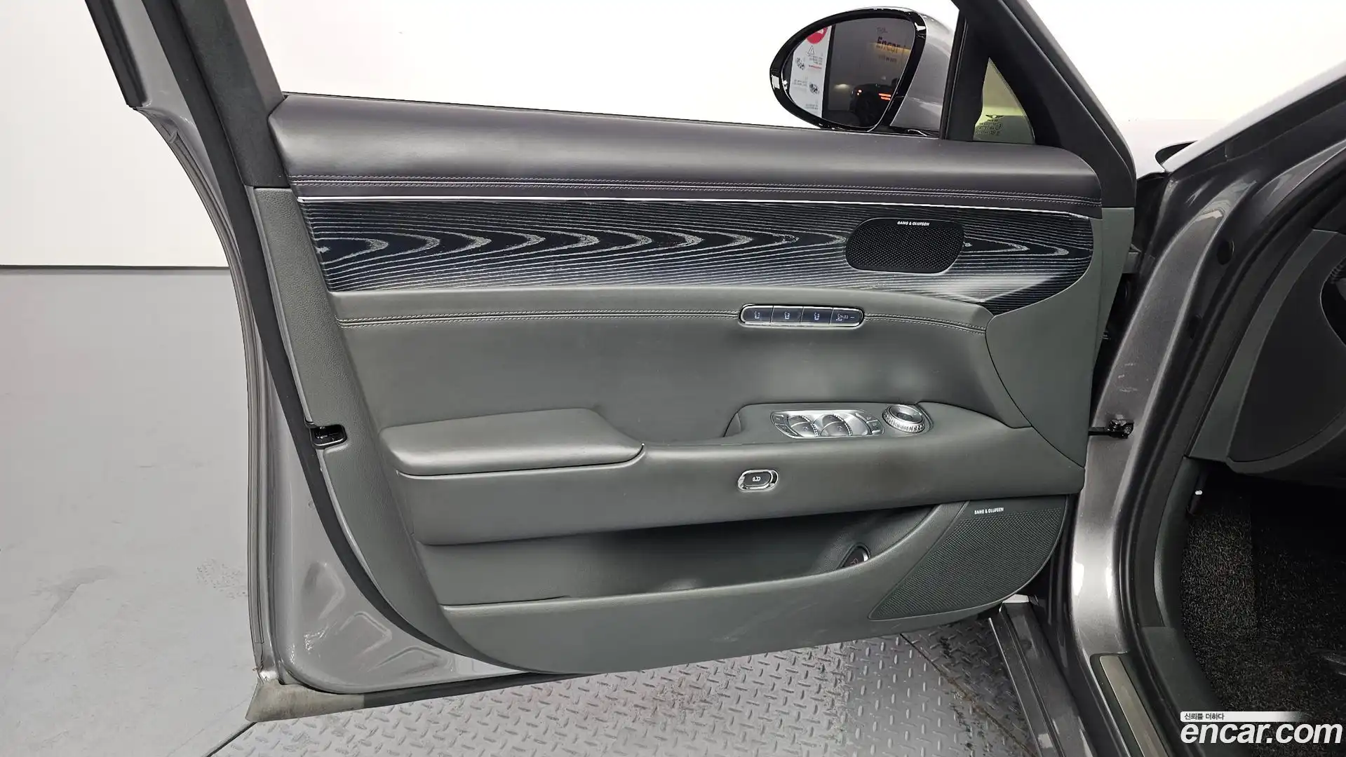 G90 Genesis 2022.6-INNER-034