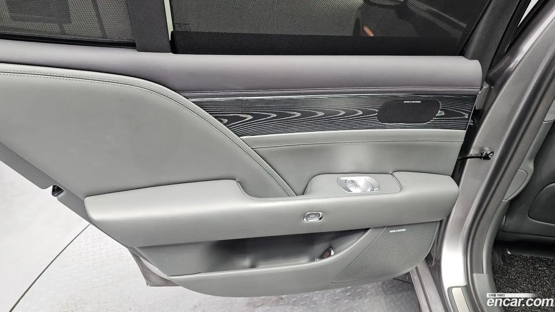 G90 Genesis 2022.6-INNER-035