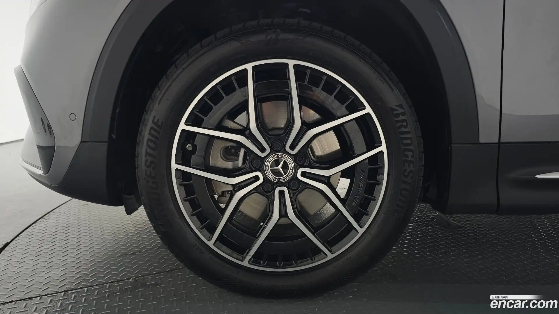 EQB Mercedes-Benz 2023.11-OUTER-005