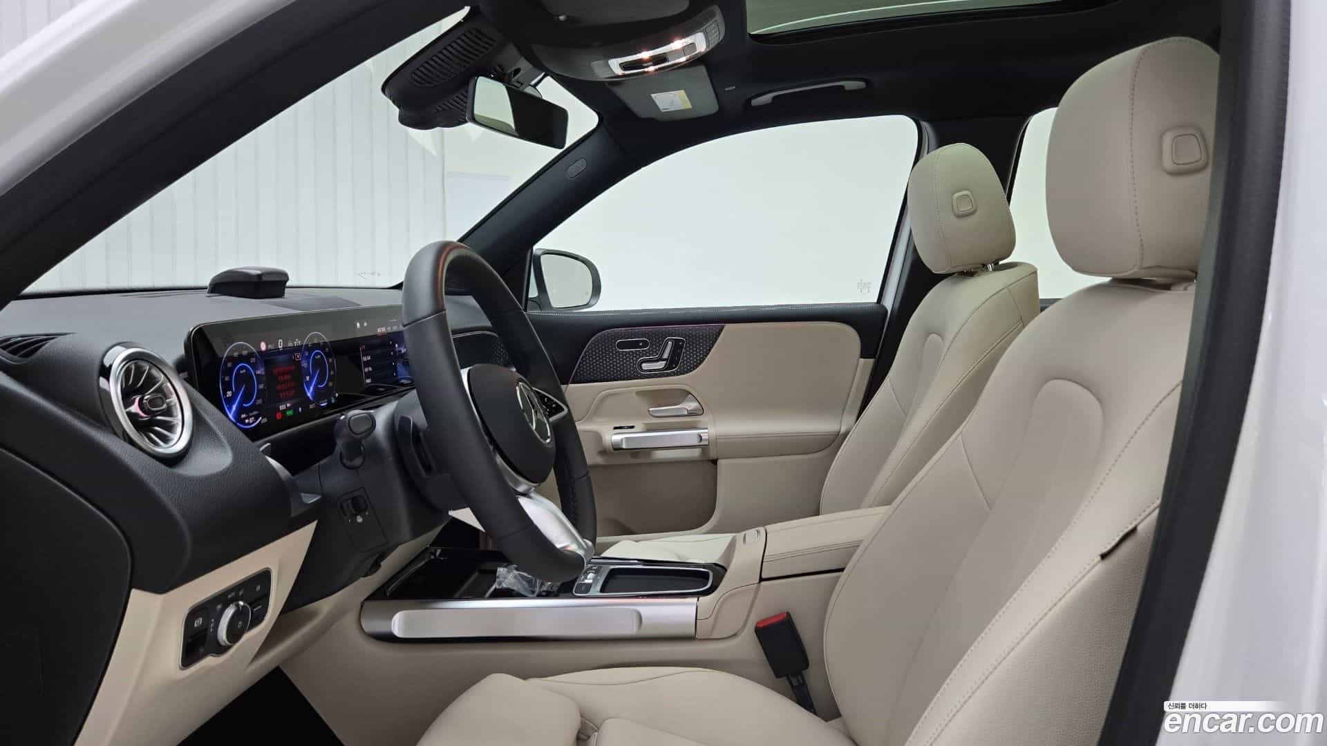 EQB Mercedes-Benz 2025.8-OPTION-018