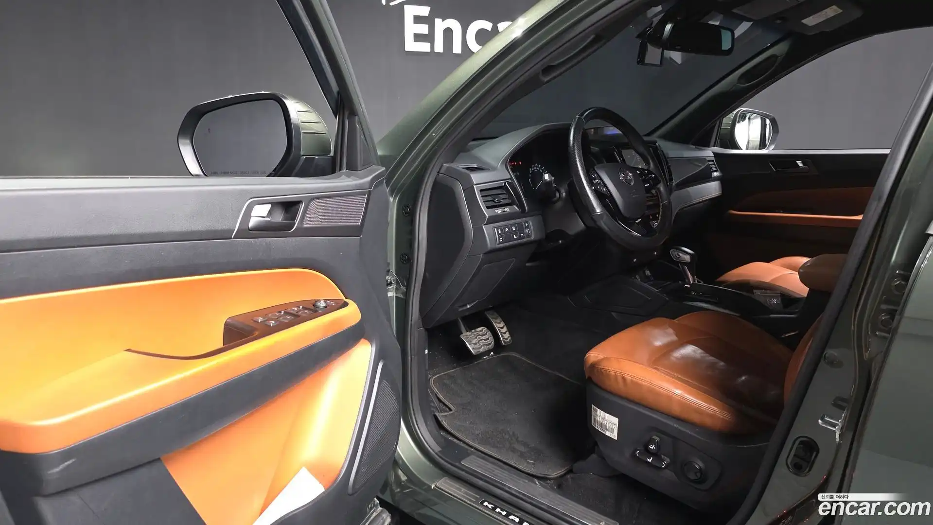 Rexton KG Mobility 2021.11-INNER-010