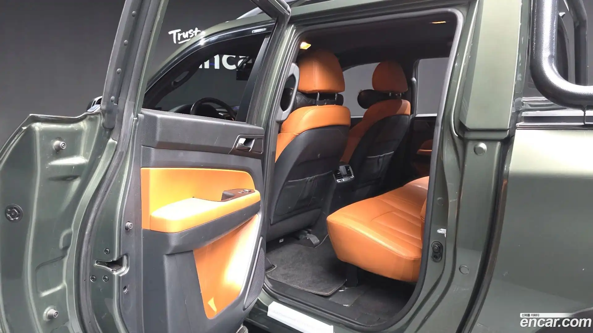 Rexton KG Mobility 2021.11-INNER-036