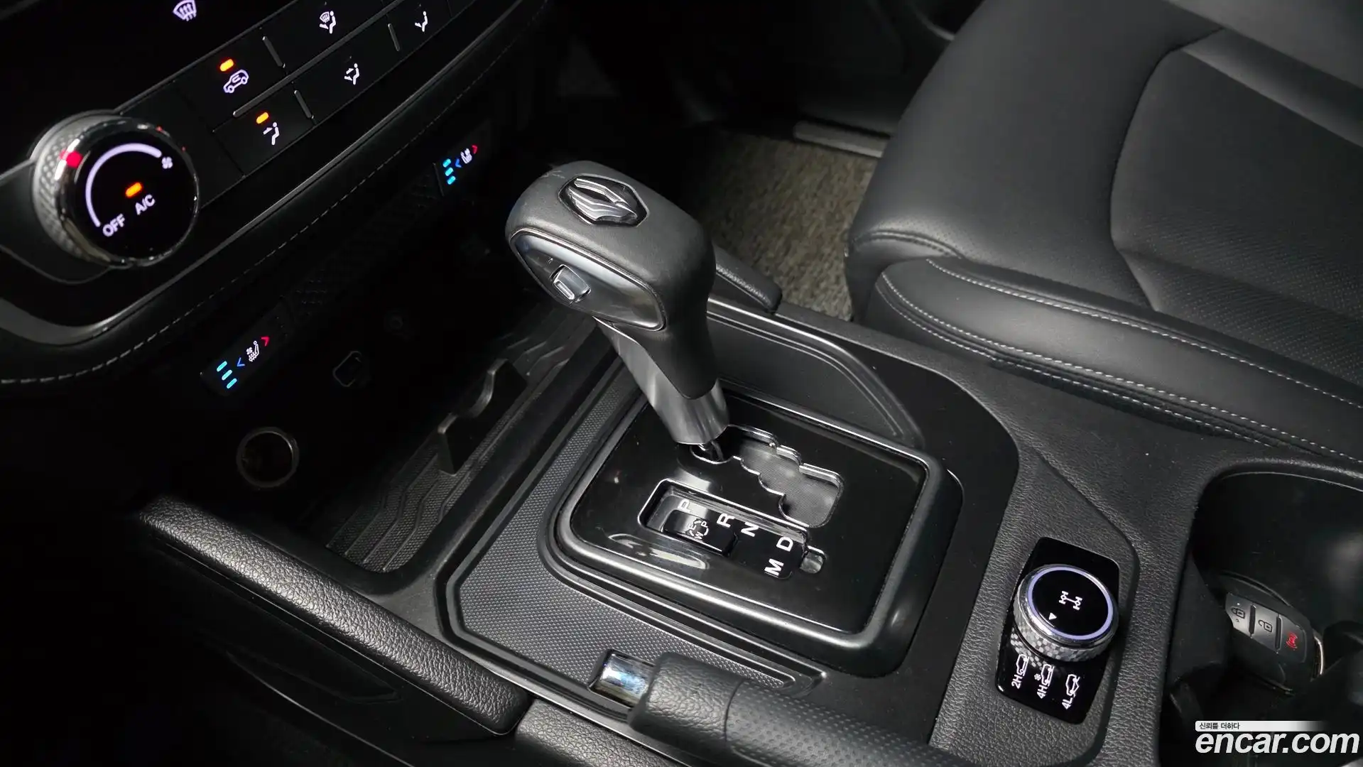 Rexton KG Mobility 2020.6-INNER-009