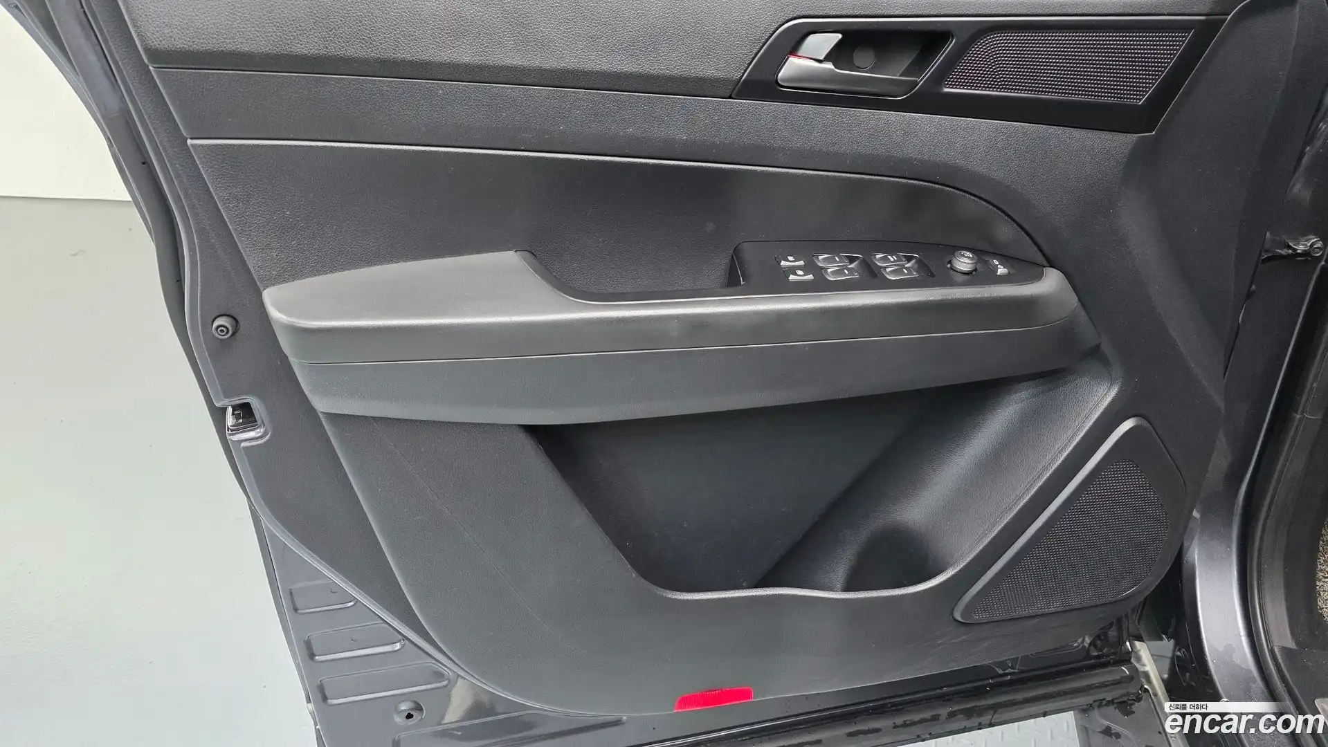 Rexton KG Mobility 2020.6-INNER-034