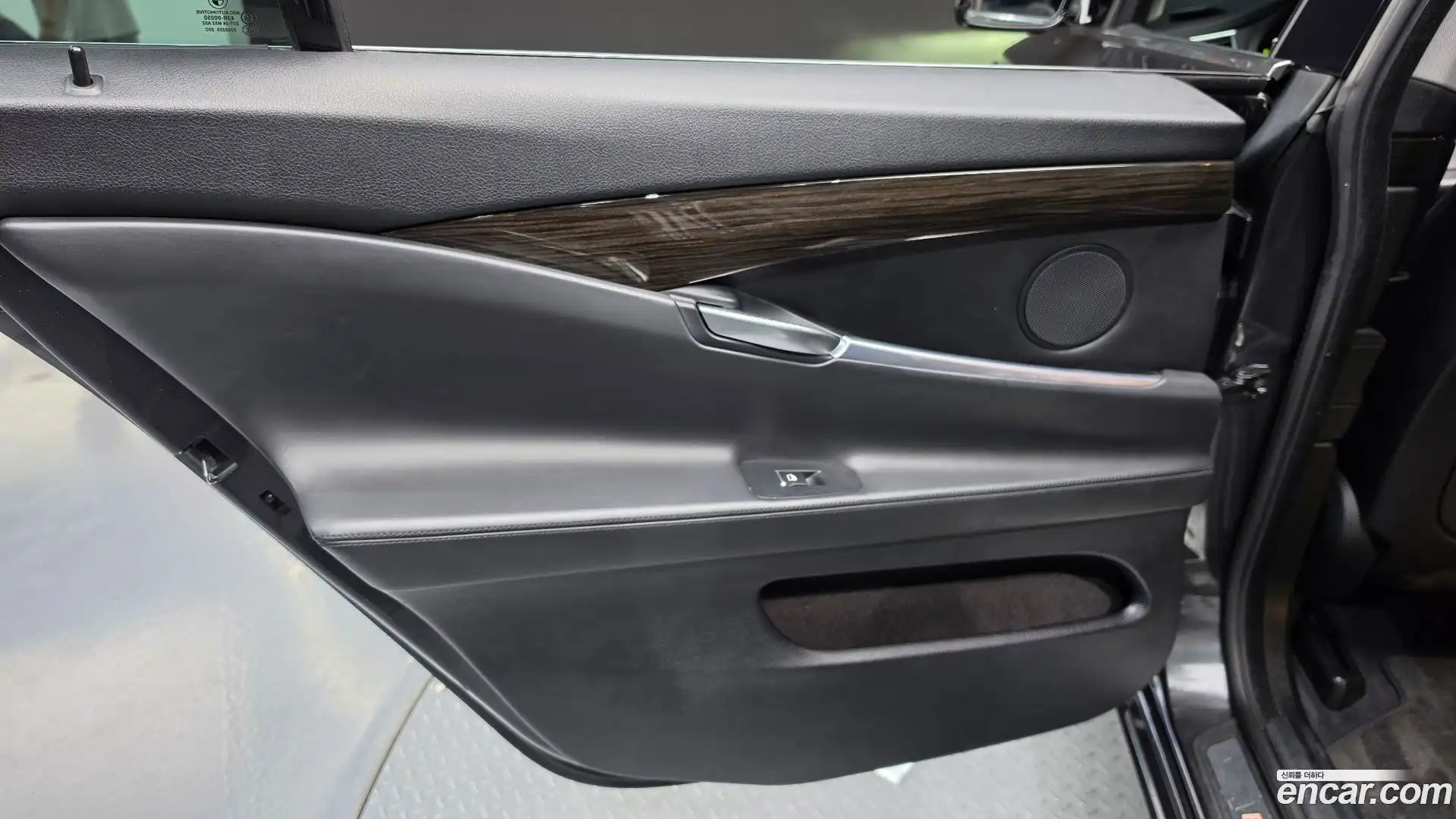 Gran Turismo BMW 2016.2-INNER-035
