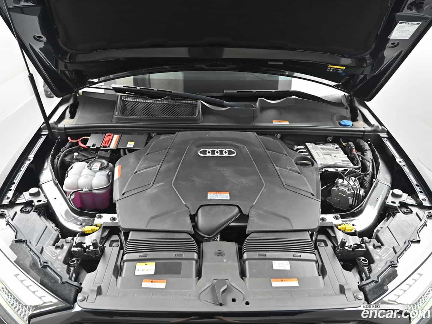 Q7 Audi 2025.9-OUTER-006
