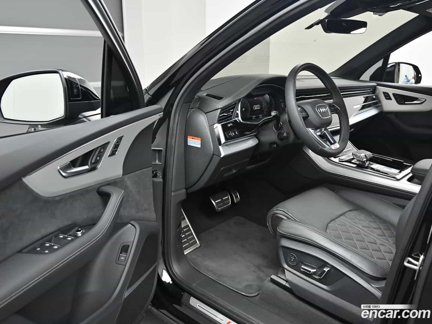 Q7 Audi 2025.9-OPTION-015