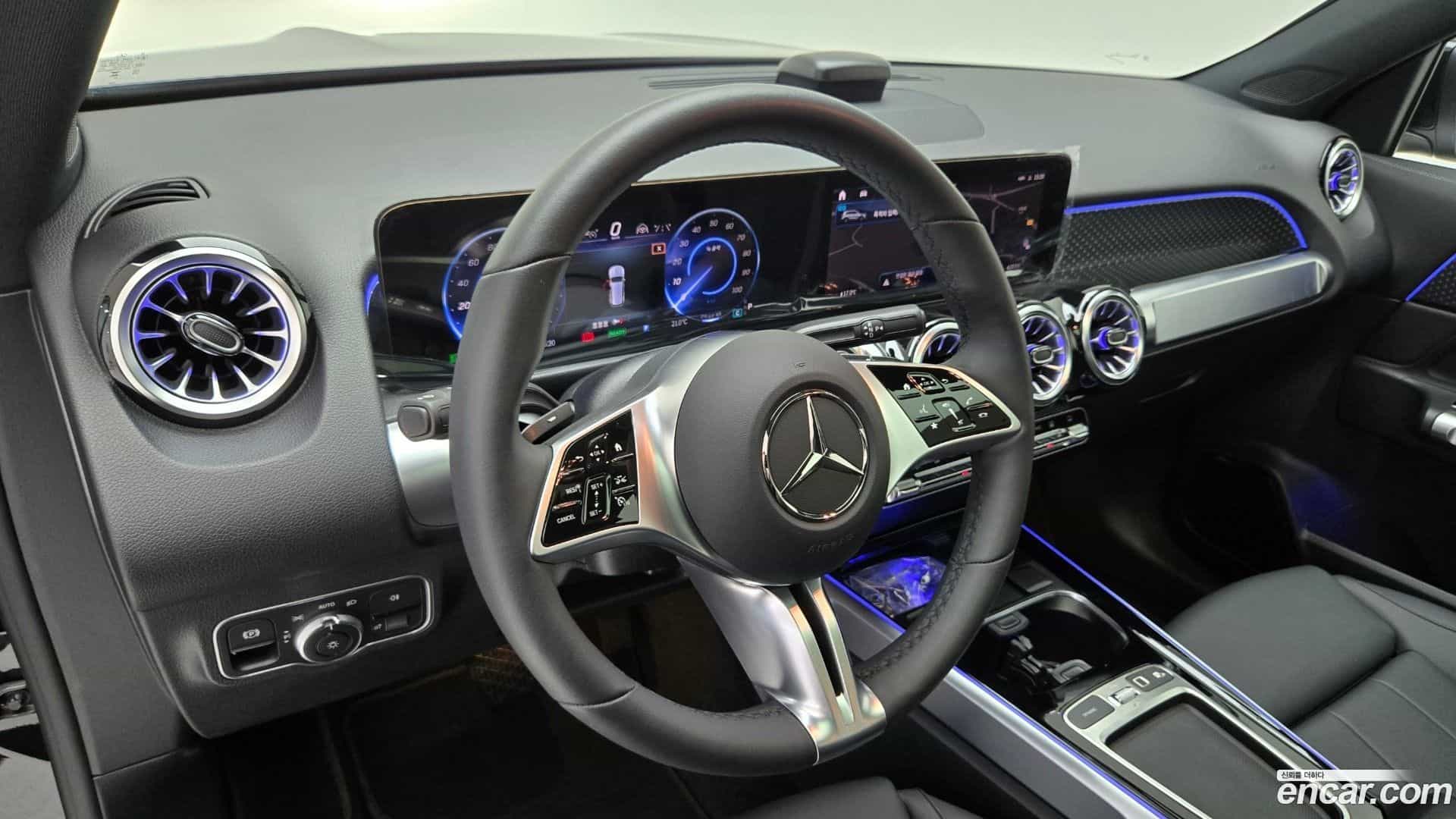 EQB Mercedes-Benz 2025.8-OPTION-017