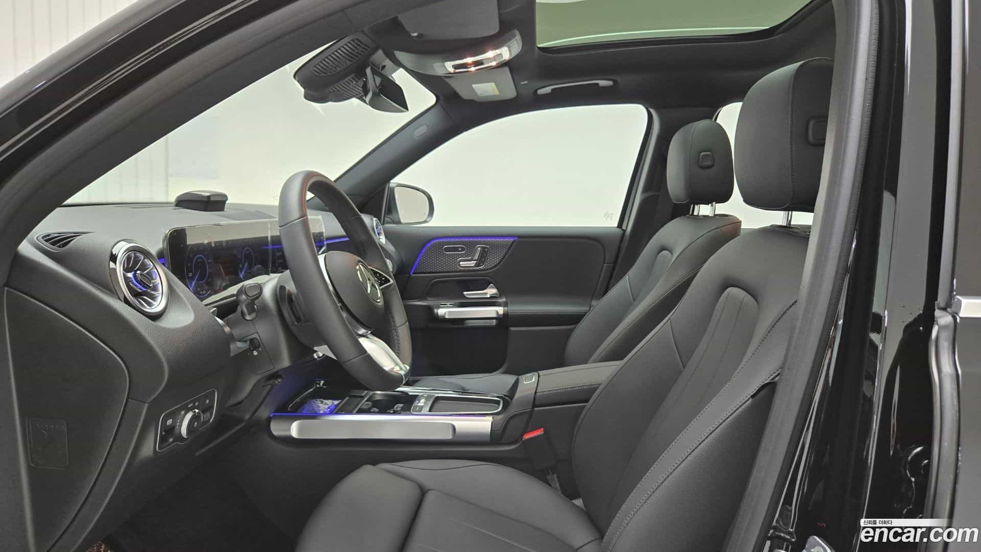 EQB Mercedes-Benz 2025.8-OPTION-018