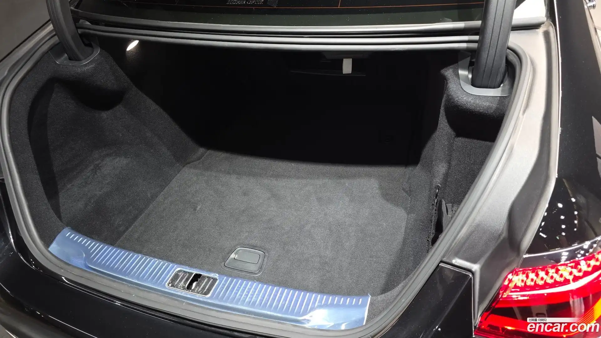 S-Class Mercedes-Benz 2022.4-OPTION-044