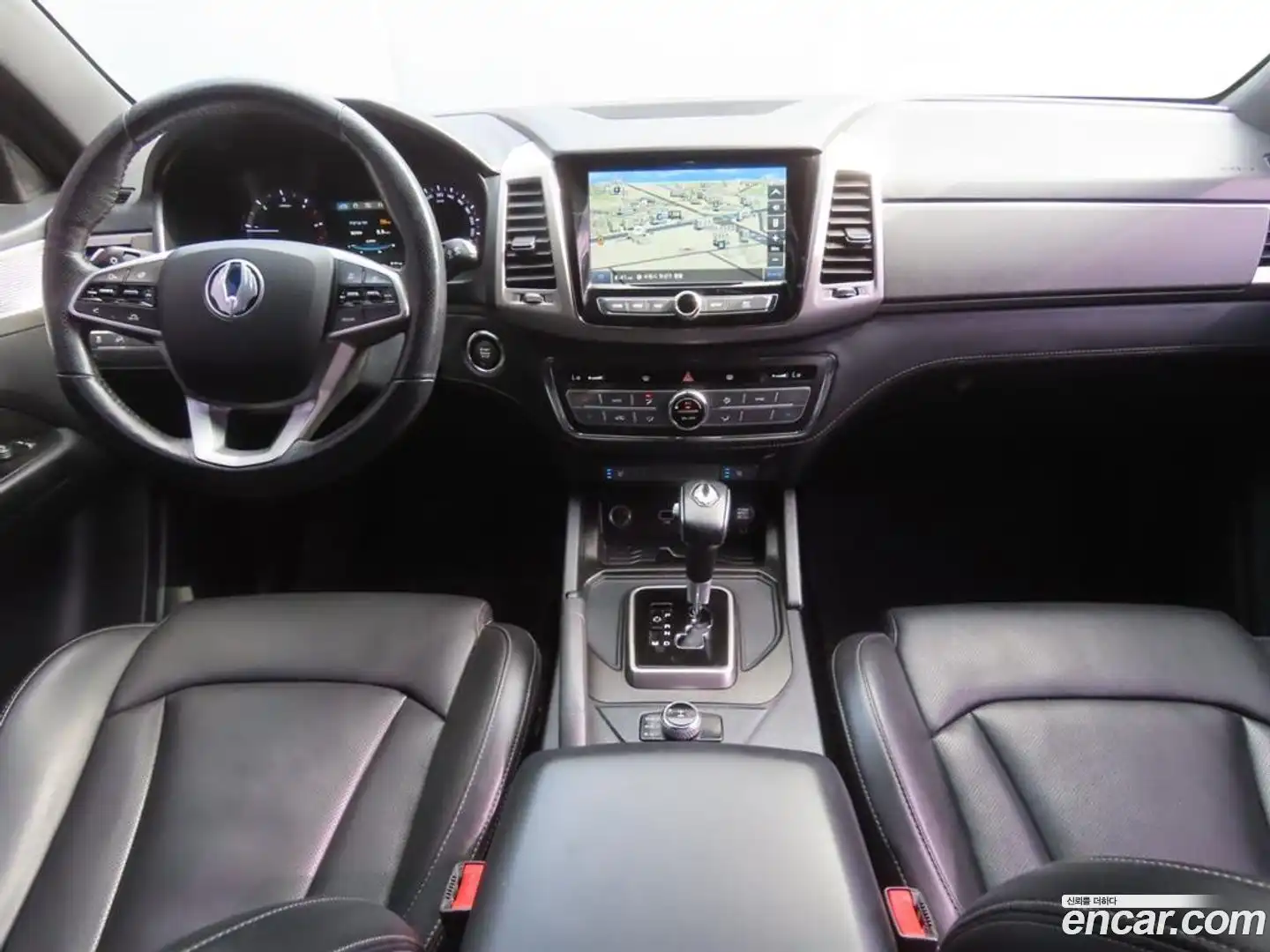 Rexton KG Mobility 2019.0-INNER-008
