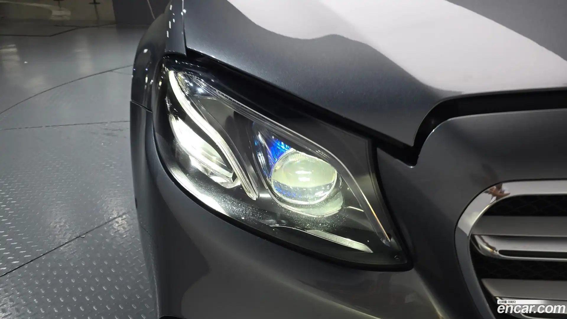 E-Class Mercedes-Benz 2020.1-OUTER-032