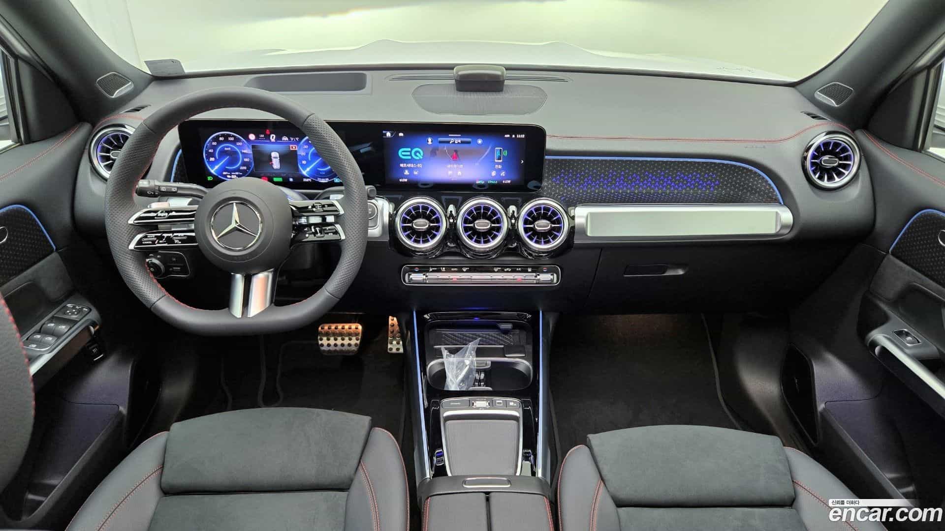 EQB Mercedes-Benz 2025.8-INNER-007
