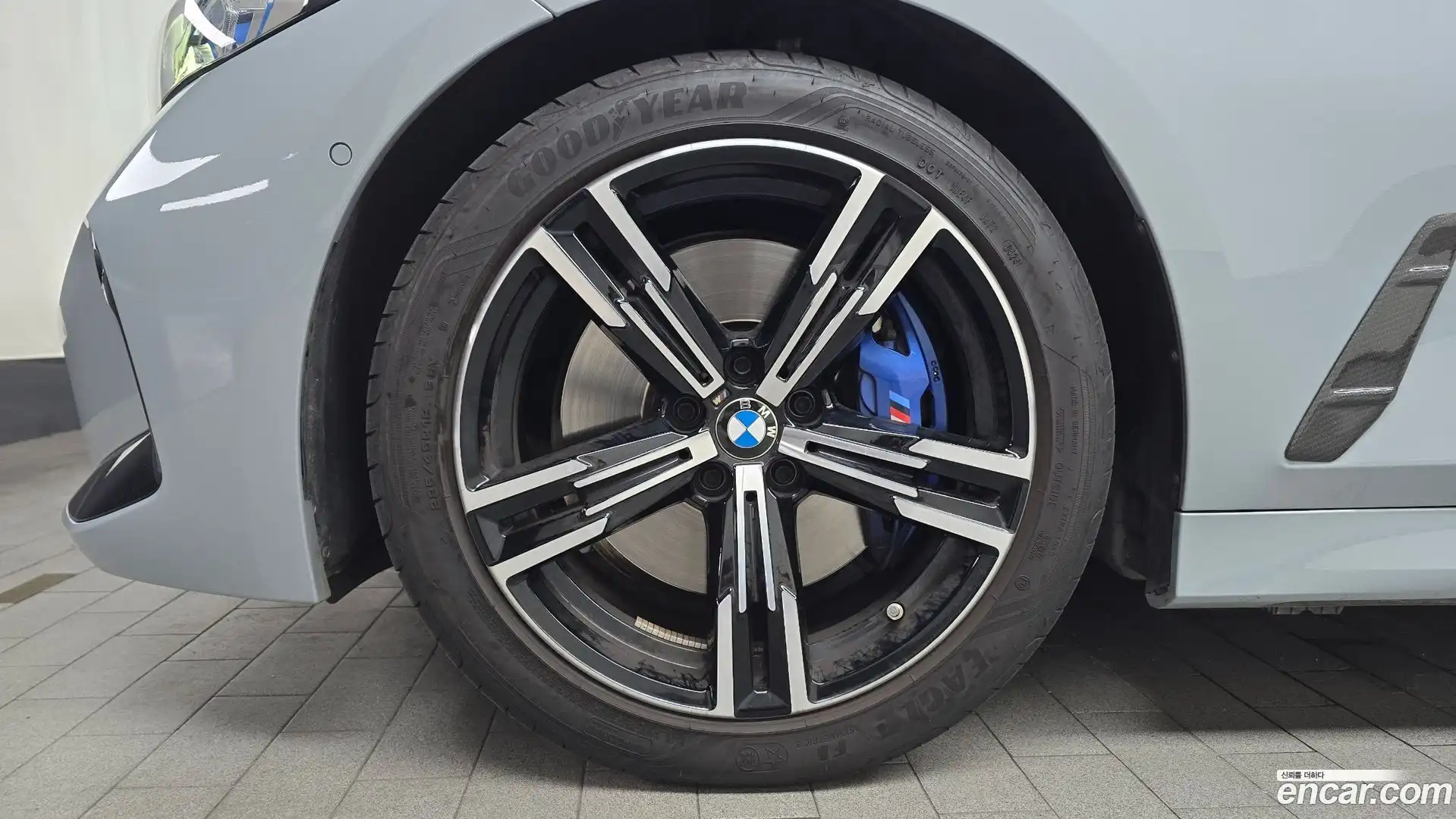 3-Series BMW 2024.5-OUTER-005