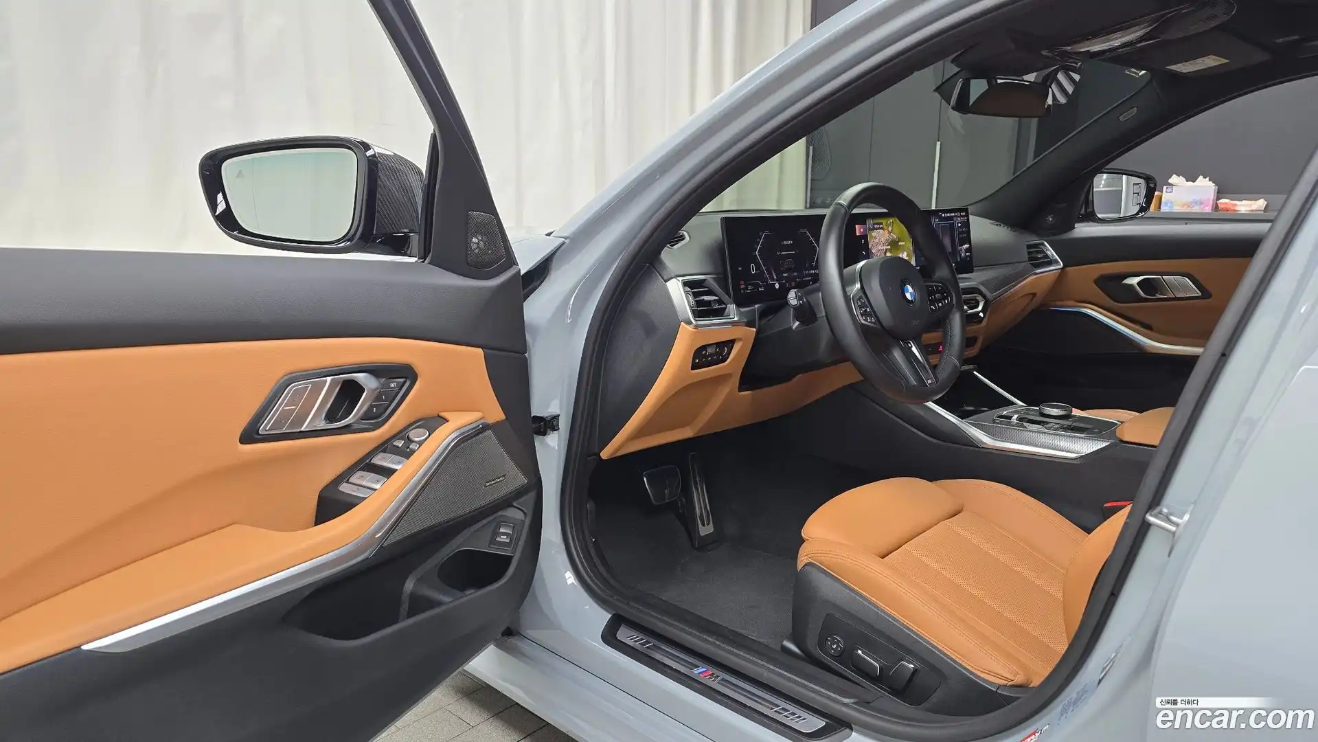 3-Series BMW 2024.5-INNER-010