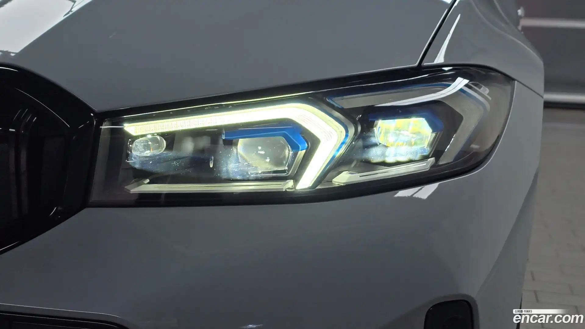 3-Series BMW 2024.5-OUTER-032