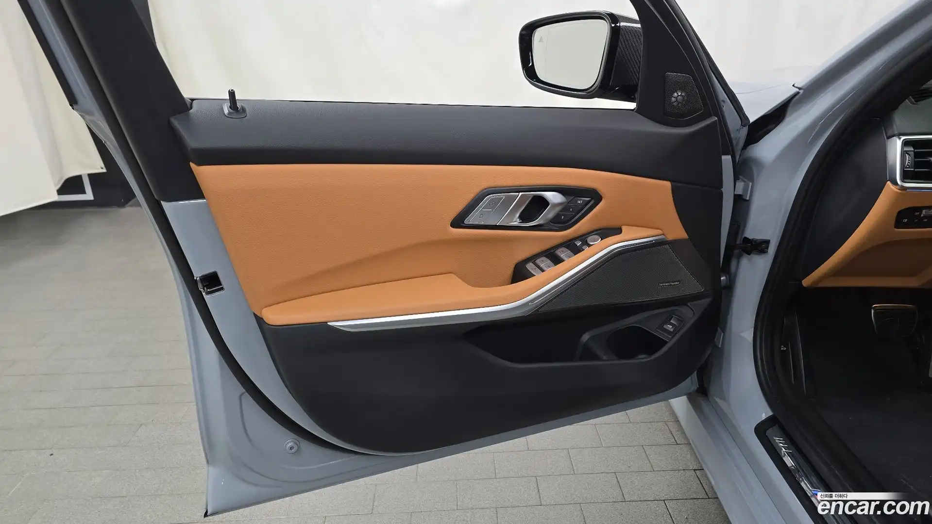 3-Series BMW 2024.5-INNER-034