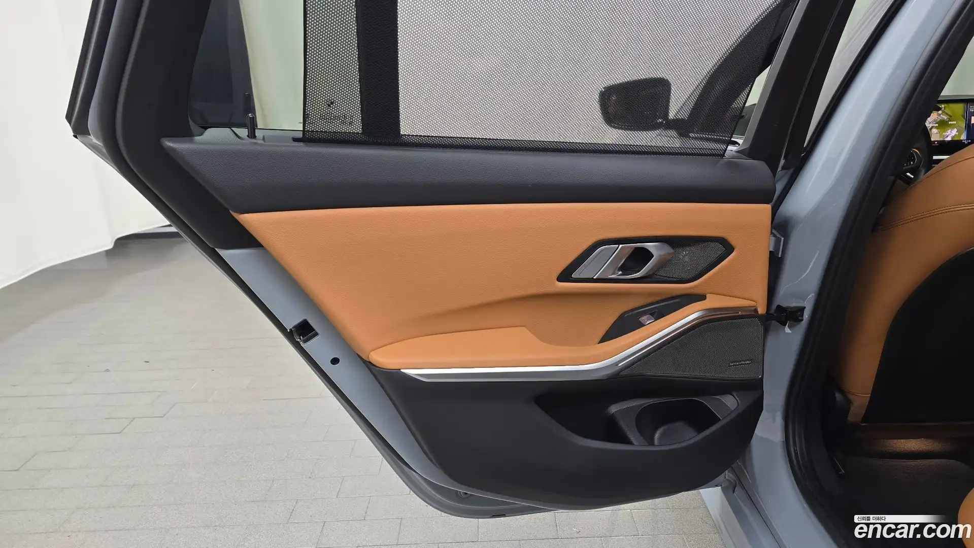3-Series BMW 2024.5-INNER-035