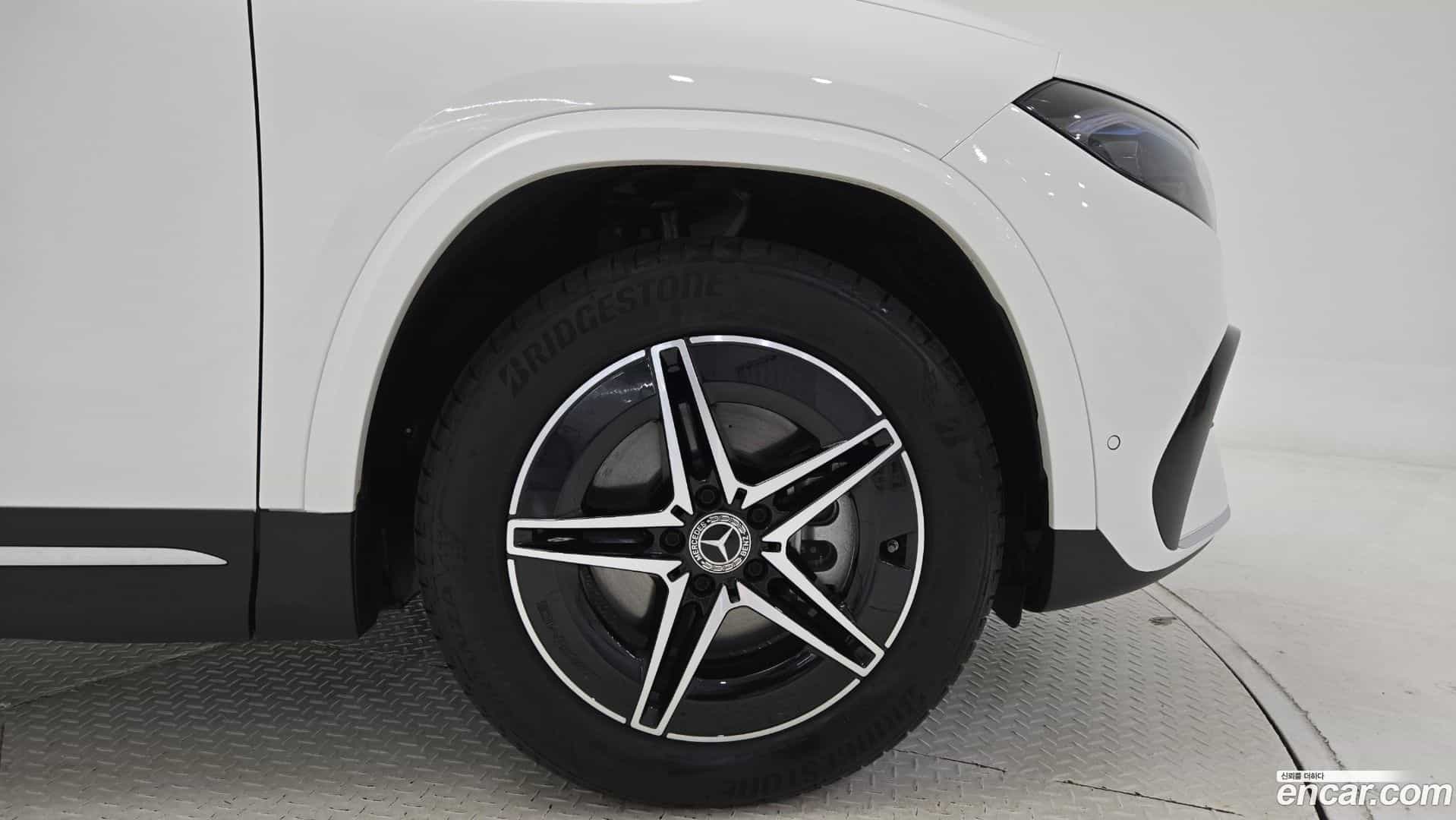 EQA Mercedes-Benz 2025.9-OUTER-005