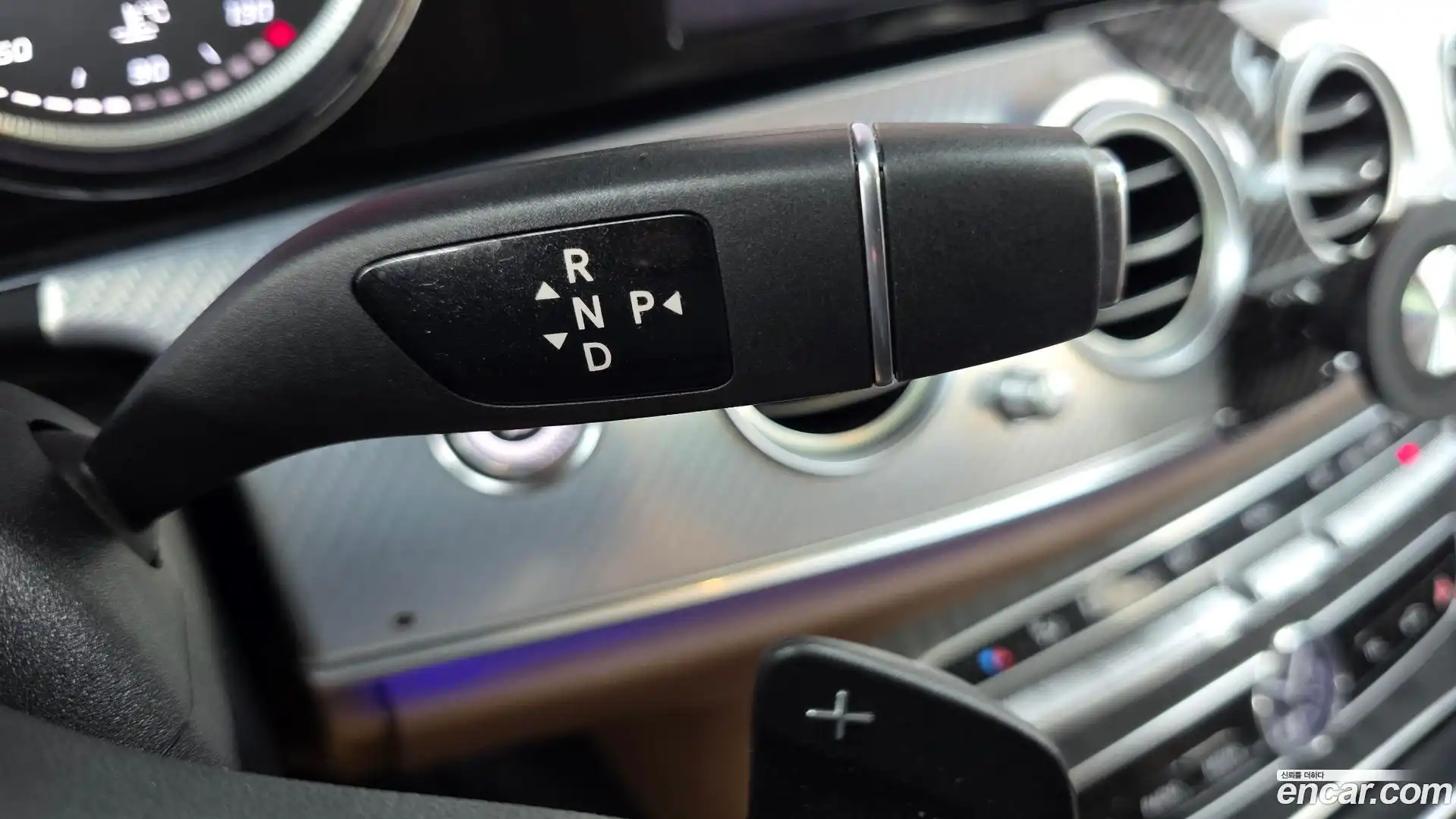 E-Class Mercedes-Benz 2019.10-INNER-009