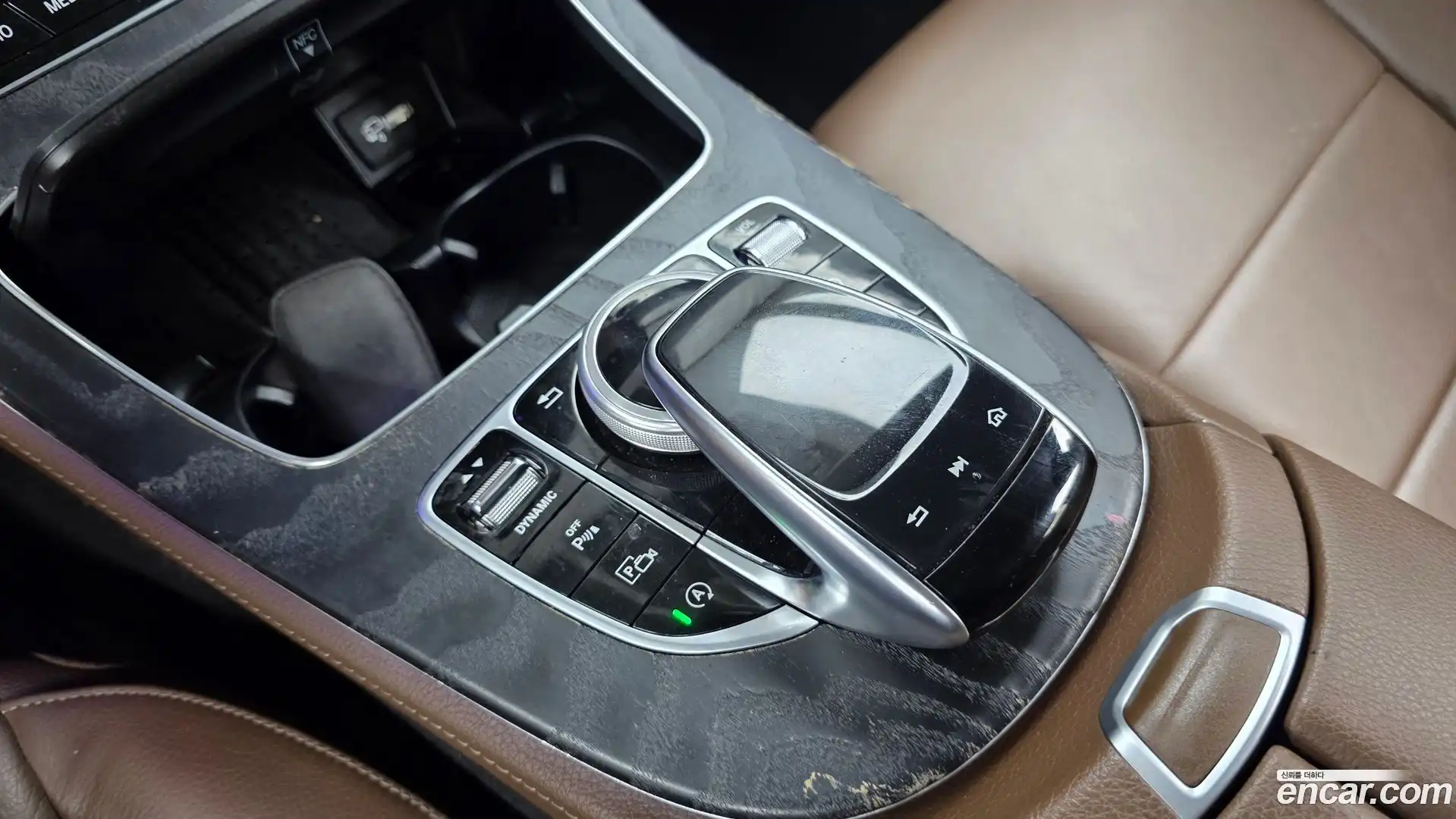 E-Class Mercedes-Benz 2019.10-OPTION-020