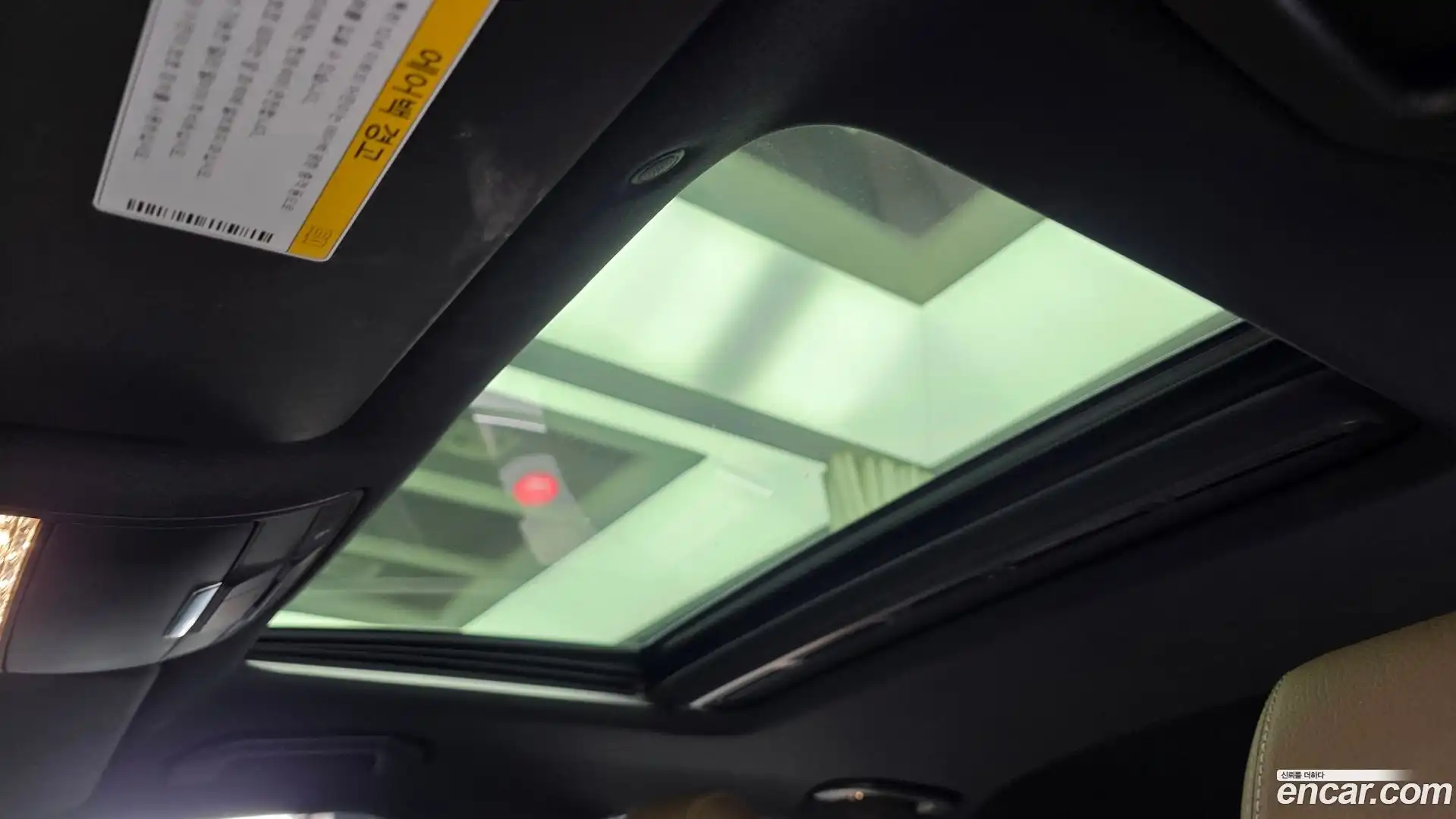 E-Class Mercedes-Benz 2019.10-OPTION-023