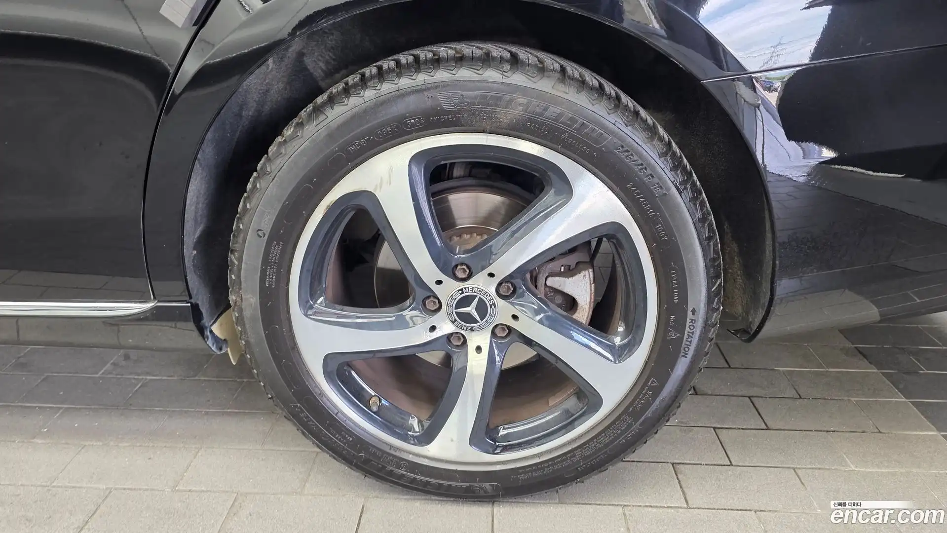 E-Class Mercedes-Benz 2019.10-OUTER-031