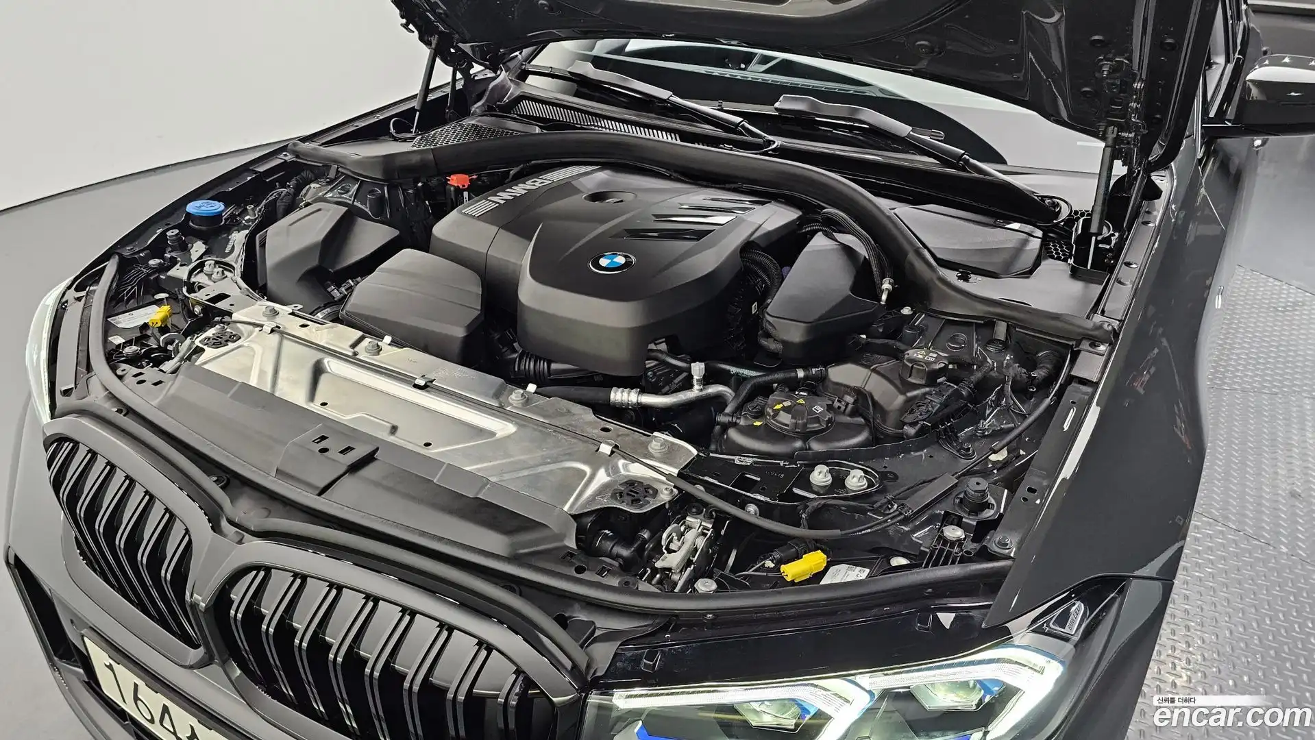 3-Series BMW 2025.8-OUTER-006