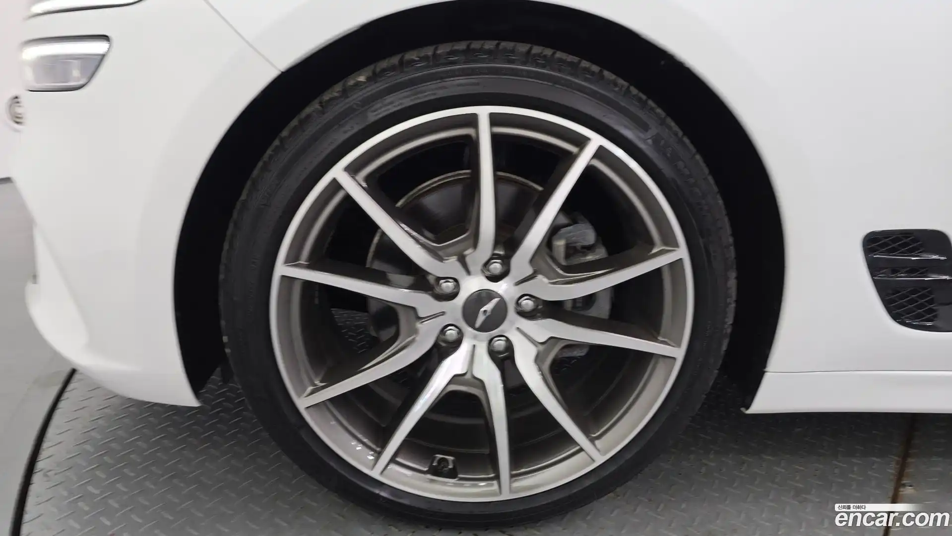 G70 Genesis 2021.4-OUTER-005
