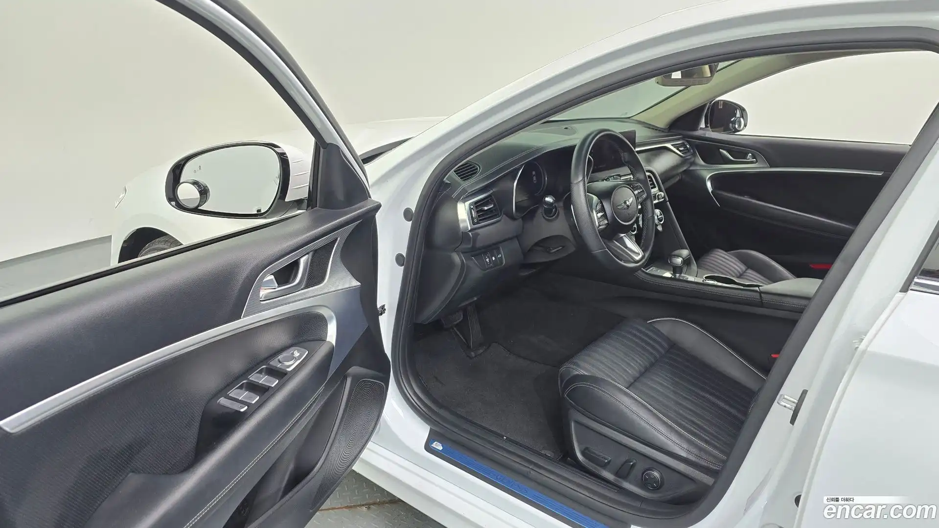 G70 Genesis 2021.4-INNER-010
