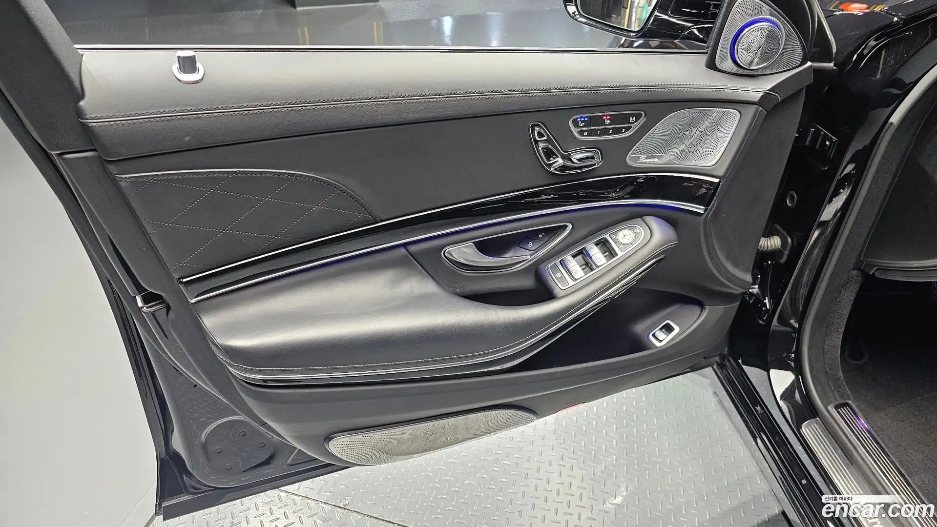 S-Class Mercedes-Benz 2015.11-INNER-034
