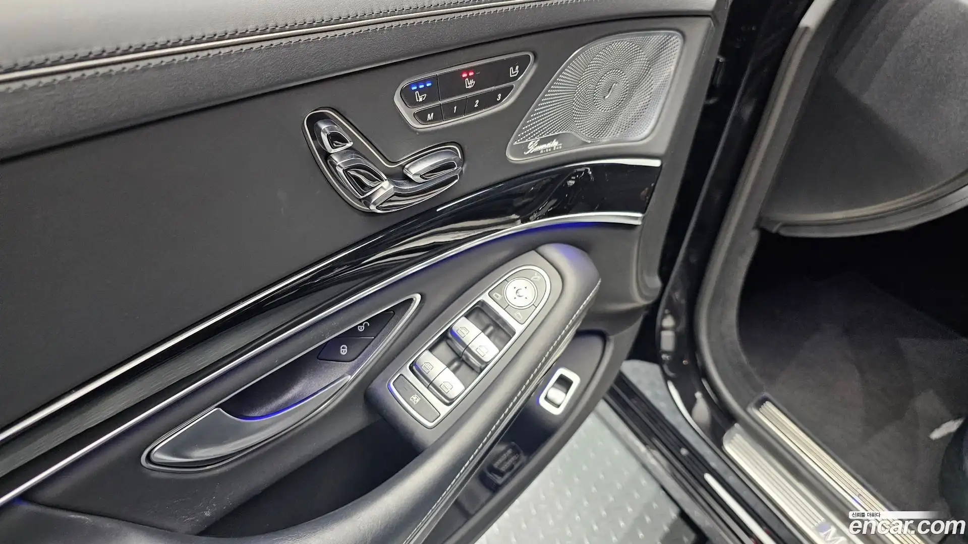 S-Class Mercedes-Benz 2015.11-OPTION-041