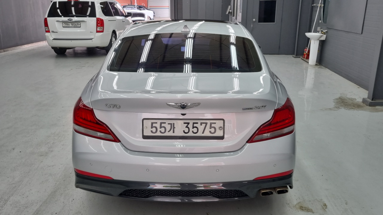 G70 Genesis 2018.1-OUTER-004