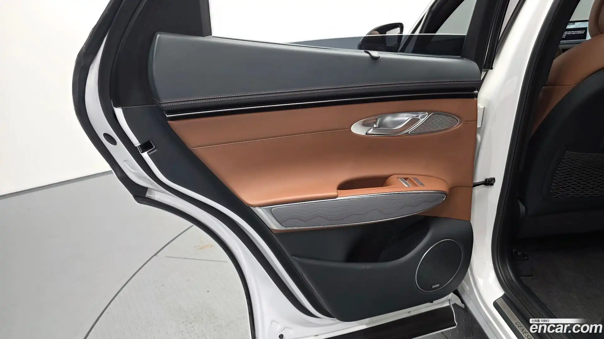 GV70 Genesis 2024.0-INNER-035