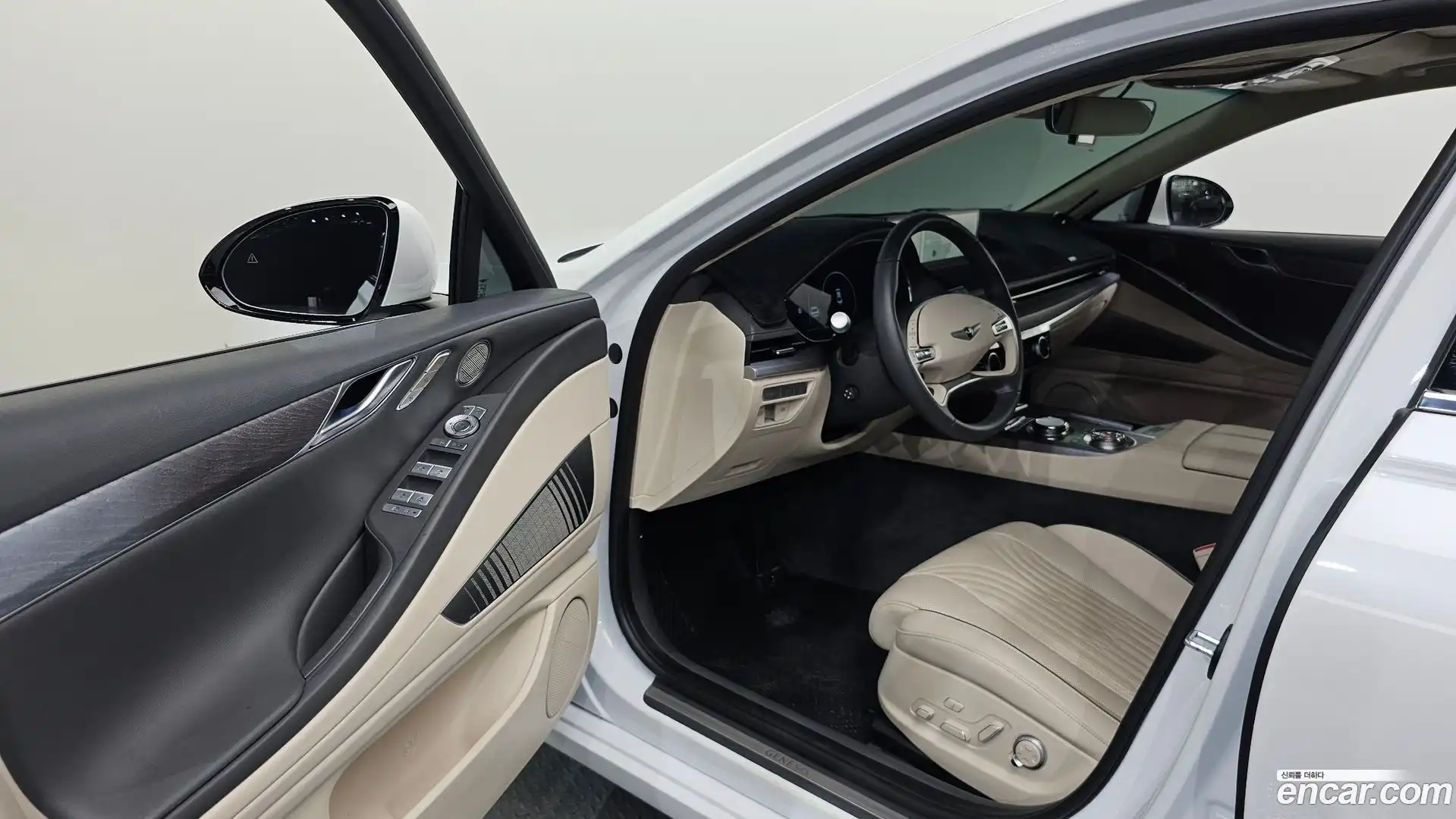 G80 Genesis 2023.4-INNER-010