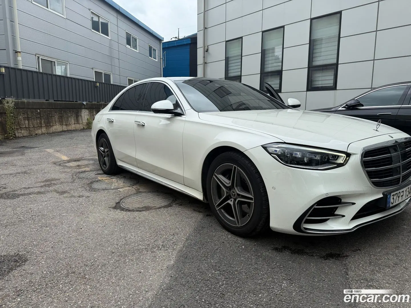 Main__Slider__Photo:S-Class Mercedes-Benz 2021.11-0