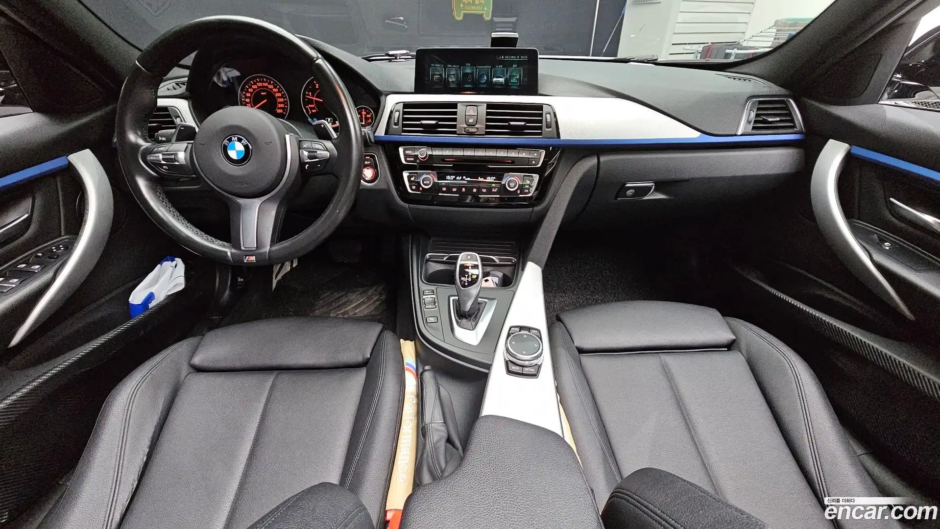 3-Series BMW 2017.1-INNER-007