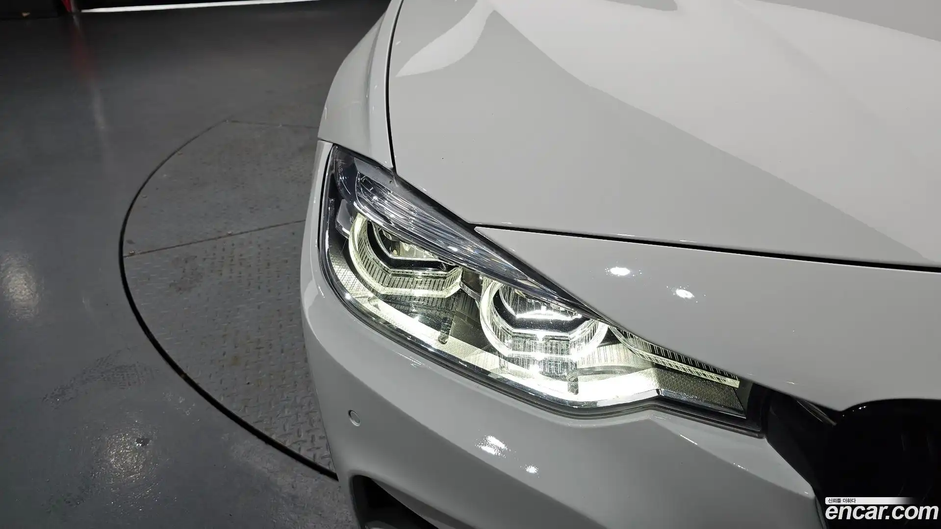 3-Series BMW 2017.1-OUTER-032