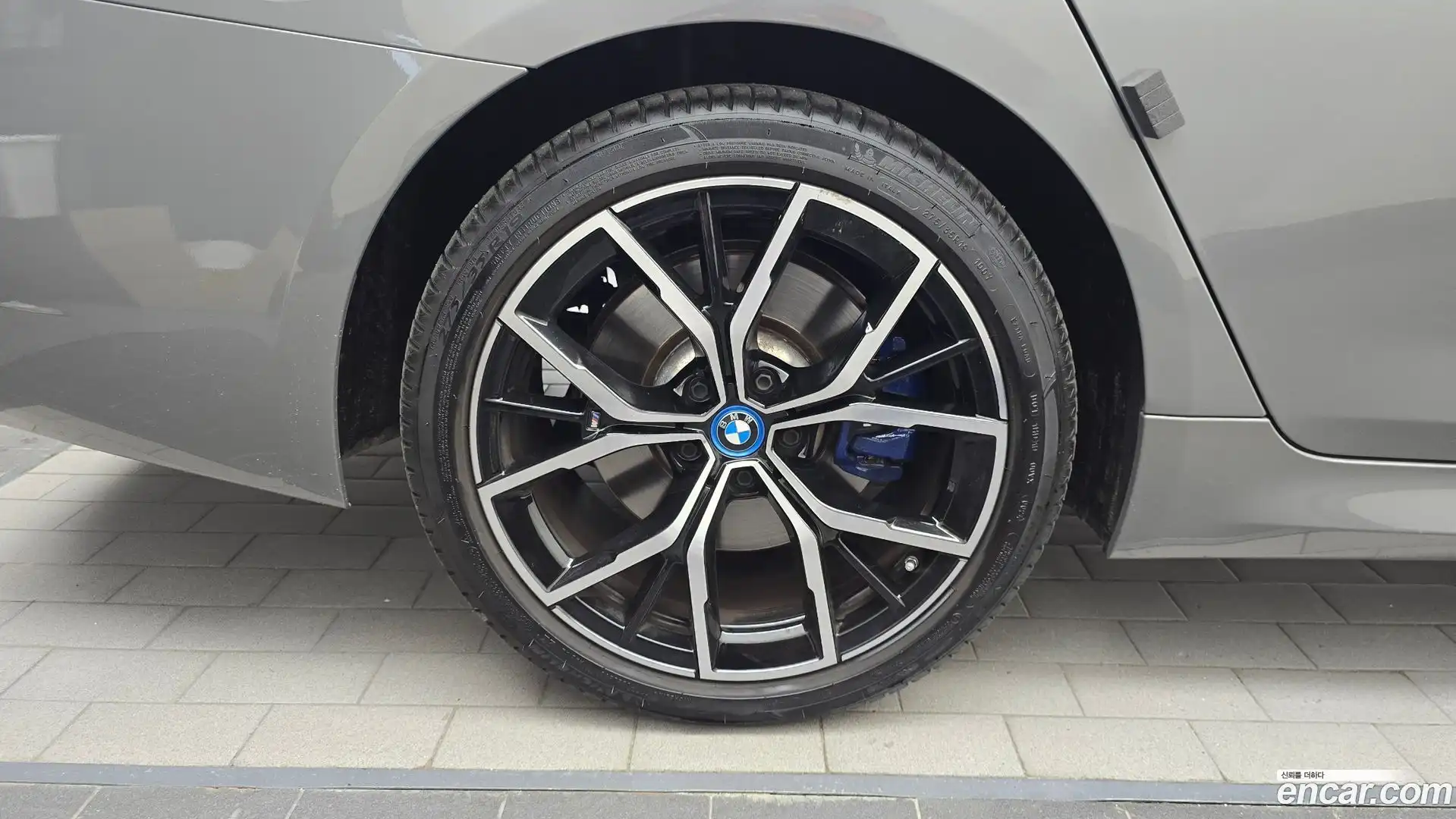 5-Series BMW 2022.7-OUTER-005
