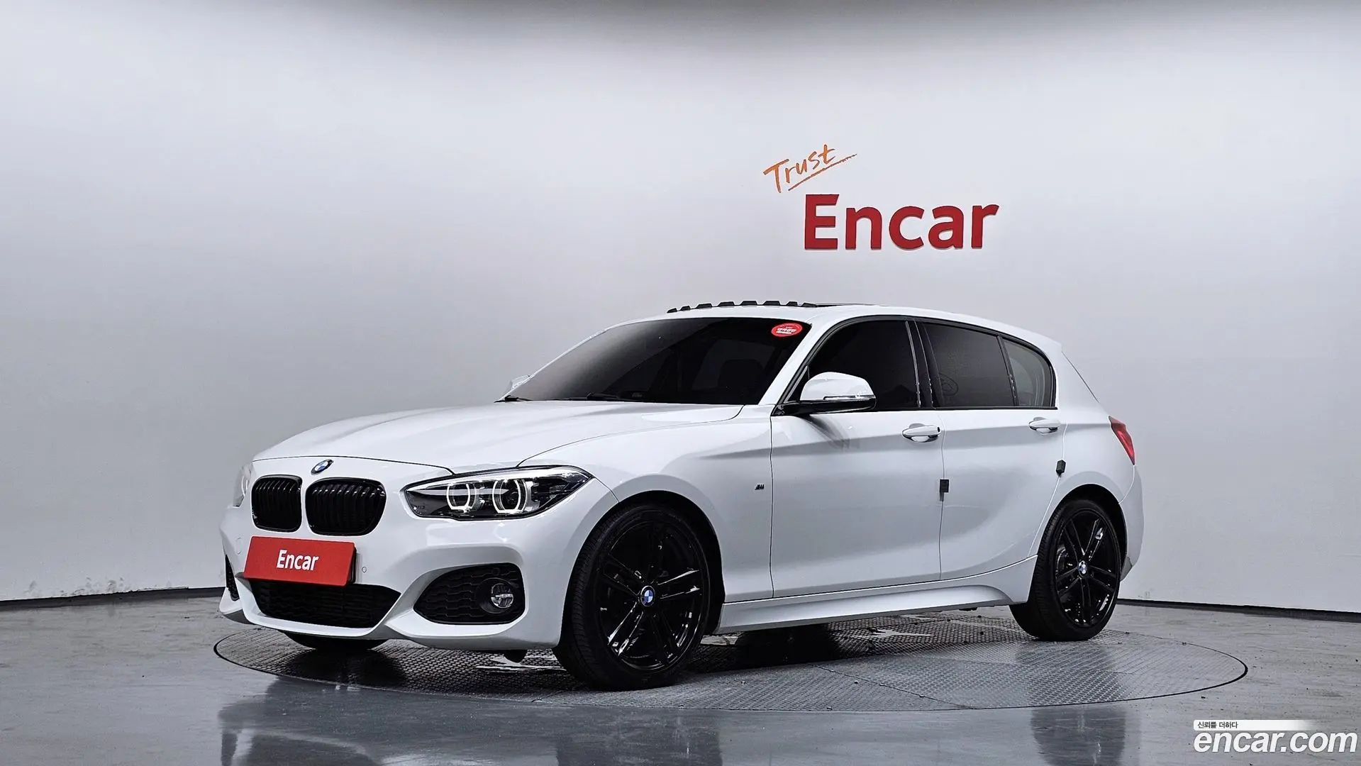 Main__Slider__Photo:1-Series BMW 2018.2-0