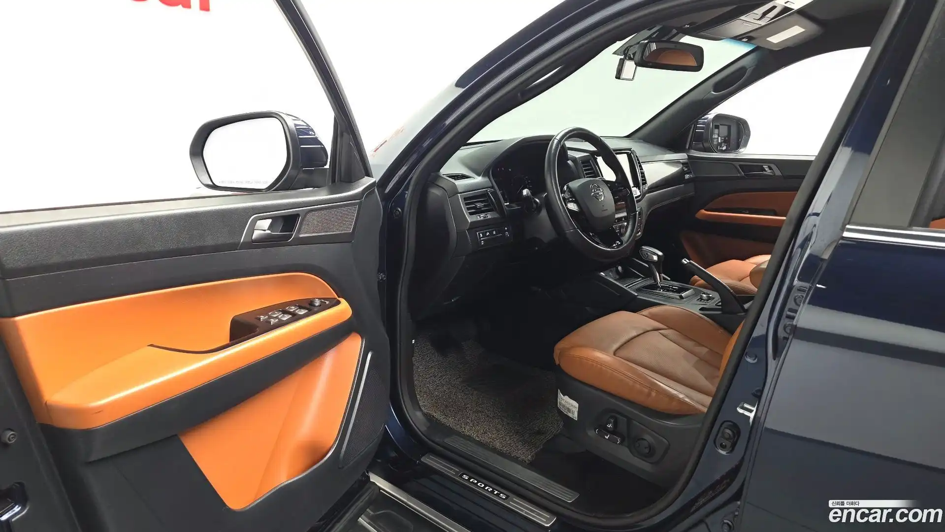 Rexton KG Mobility 2021.11-INNER-010