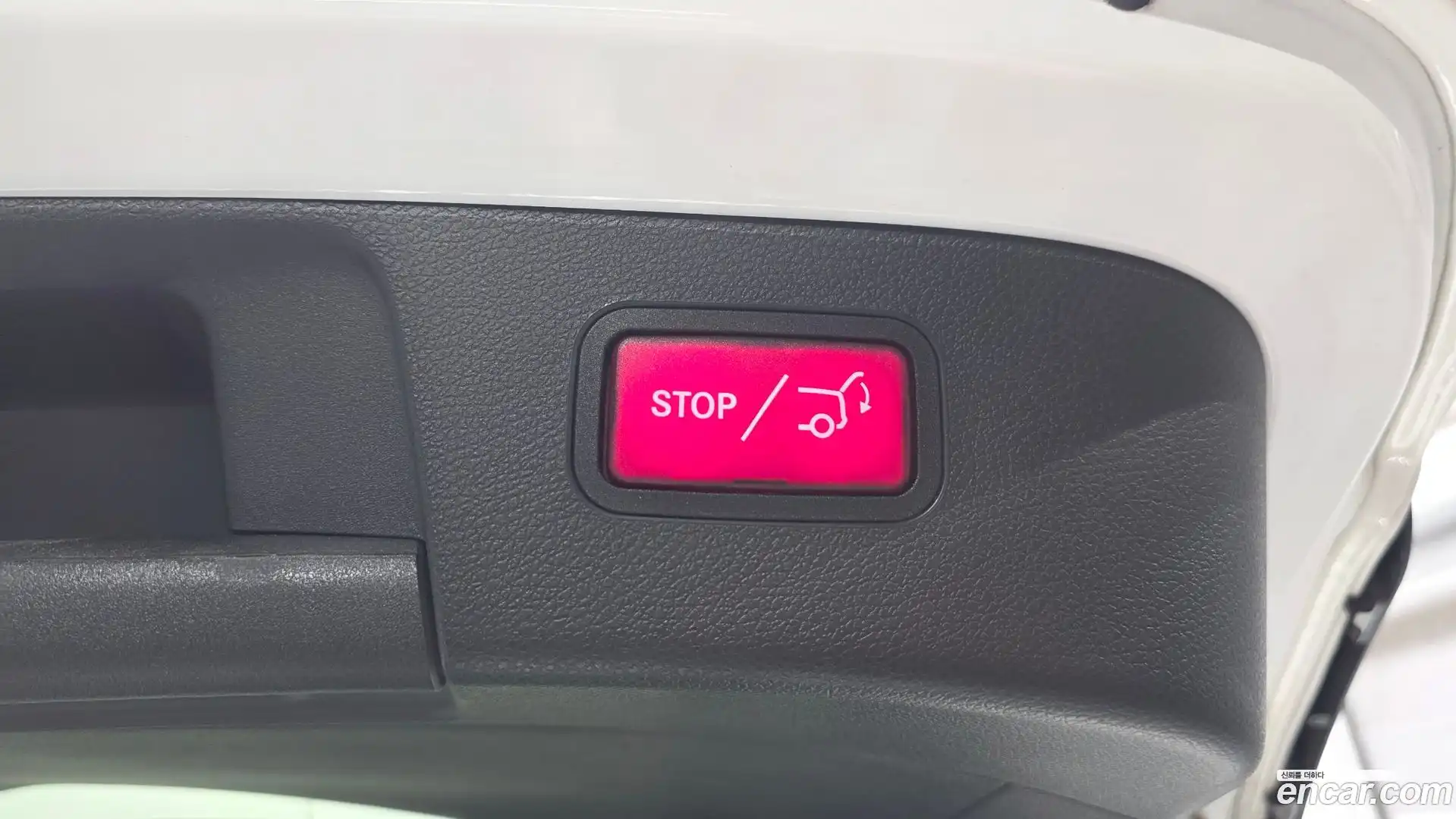 GLA-Class Mercedes-Benz 2019.2-OPTION-044